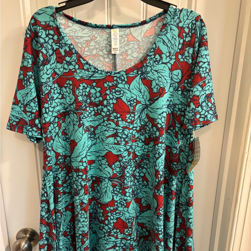LuLaRoe perfect t shirt